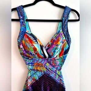 Beautiful party dress. Size 5/6 (small or sx).